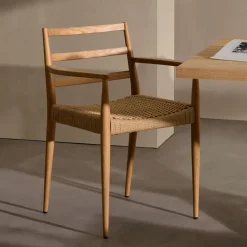 Kave Home Eetkamerstoel Analy Eikenhout en touw, Met armleuning* Eetkamerstoelen Met Armleuning