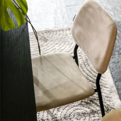 Dutchbone Eetkamerstoel Darby Velvet* Eetkamerstoelen Velvet / Fluweel|Eetkamerstoelen Zonder Armleuning