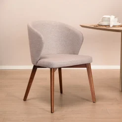 Kave Home Eetkamerstoel Darice Walnoot onderstel* Beige Eetkamerstoelen|Eetkamerstoelen Met Armleuning