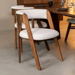 LABEL51 Eetkamerstoel Sasha Bouclé en walnoot eiken* Eetkamerstoelen Bouclé / Teddy|Eetkamerstoelen Met Armleuning