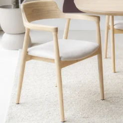 Eleonora Eetkamerstoel Yorick Essenhout en stof* Beige Eetkamerstoelen|Eetkamerstoelen Met Armleuning
